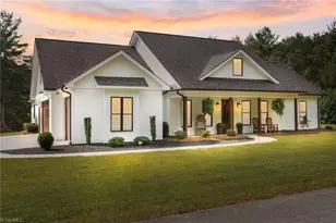 113 Brekenridge Dr, Mount Airy, NC 27030 - Photo 1