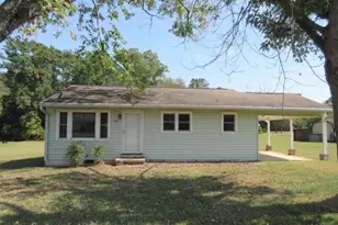 100 Lake St, King, NC 27021 - Photo 1