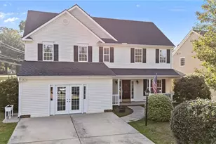 1811 Longmont Dr, Kernersville, NC 27284 - Photo 1