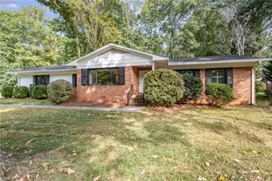 100 Gardenwood Ct, Jamestown, NC 27282 - Photo 1