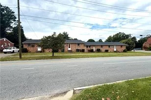600 S Benbow Rd, Greensboro, NC 27401 - Photo 1