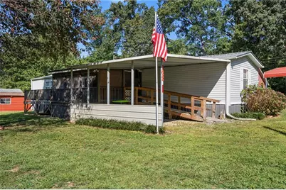 128 Saint Albans Lane, Lexington, NC 27292 - Photo 1