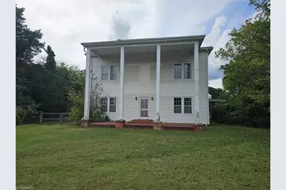 113 W Willow Street, Yadkinville, NC 27055 - Photo 1