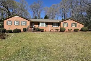 806 Cliftwood Dr, Siler City, NC 27344 - Photo 1