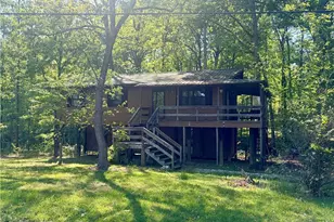 217 Lakeview Drive E, Thomasville, NC 27360 - Photo 1