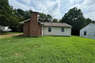 653 Clemson Cir, Winston-Salem, NC 27107 - Photo 1