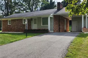 134 Apple Tree Ln, North Wilkesboro, NC 28659 - Photo 1