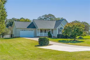 176 Falling Creek Dr, Advance, NC 27006 - Photo 1