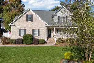 410 Savannah Ln, Kernersville, NC 27284 - Photo 1