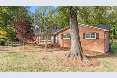 223 S Westwood Avenue, Thomasville, NC 27360 - Photo 1
