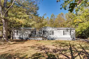1621 Sandy Ridge Dr, Liberty, NC 27298 - Photo 1