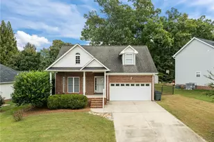 605 Brownstone Dr, Gibsonville, NC 27249 - Photo 1