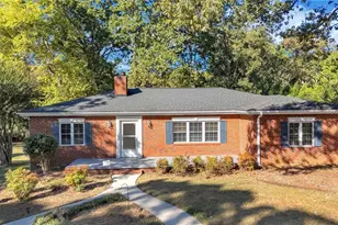 627 Oakmont Dr, Asheboro, NC 27205 - Photo 1