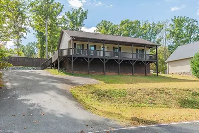 133 Lake Drive 9, Lexington, NC 27292 - Photo 1