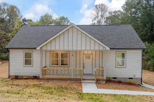 118 Aspen St, Yadkinville, NC 27055 - Photo 1