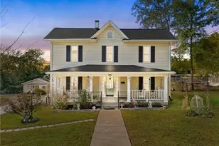 615 S Hamilton St, Eden, NC 27288 - Photo 1