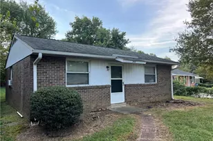 2403 Madre Pl, Greensboro, NC 27406 - Photo 1