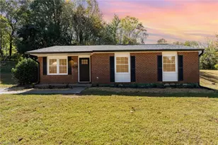 3924 Oak Ridge Dr, Winston-Salem, NC 27105 - Photo 1