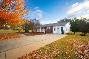 445 Garland Dr, Lexington, NC 27295 - Photo 1