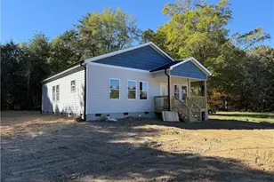 315 Stokes St, Burlington, NC 27215 - Photo 1