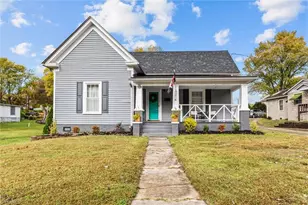 214 Broad St, Mount Airy, NC 27030 - Photo 1