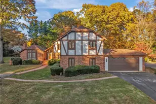 2025 Belmont Dr, Reidsville, NC 27320 - Photo 1