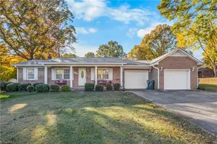 424 Avon St, Mocksville, NC 27028 - Photo 1