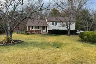 924 Sportsmans Dr, Winston-Salem, NC 27101 - Photo 1