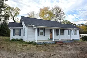 816 Banner St, Mount Airy, NC 27030 - Photo 1