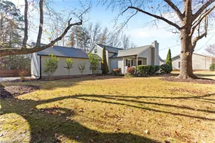 2712 Peachtree St, Burlington, NC 27205 - Photo 1