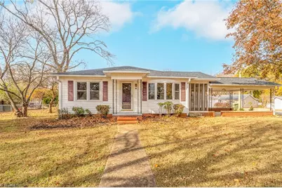 150 Avenue B, Lexington, NC 27292 - Photo 1