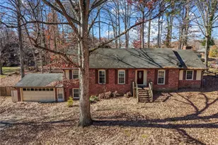 5004 Edinborough Rd, Greensboro, NC 27406 - Photo 1