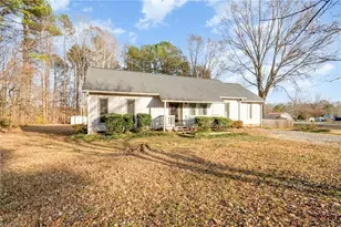 5607 Golden Needle Dr, McLeansville, NC 27301 - Photo 1
