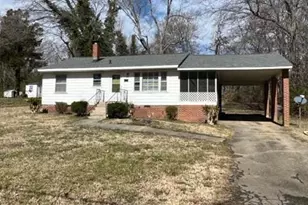 830 Summit Ave, Reidsville, NC 27320 - Photo 1