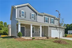 385 Shiloh Wy, Mebane, NC 27302 - Photo 1