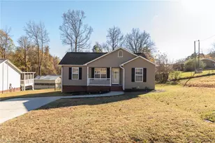1809 Augusta Dr, Thomasville, NC 27360 - Photo 1