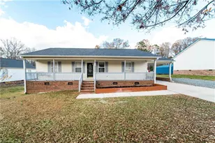 190 Rebecca Dr, Thomasville, NC 27360 - Photo 1