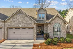 5511 7 Gates Dr, Greensboro, NC 27410 - Photo 1