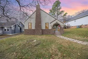 8 School St, Thomasville, NC 27360 - Photo 1