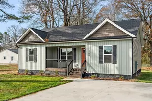 708 Ferndale Dr, Thomasville, NC 27360 - Photo 1