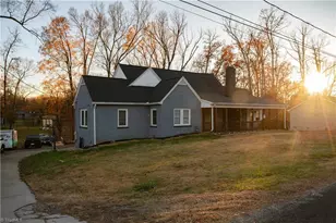 18 Pershing St, Thomasville, NC 27360 - Photo 1