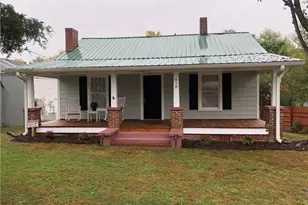818 W Lebanon St, Mount Airy, NC 27030 - Photo 1
