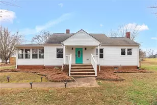 2552 Old US Hwy 52 S, Pilot Mountain, NC 27041 - Photo 1