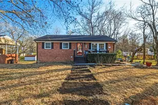 1111 Morningside Dr, Burlington, NC 27217 - Photo 1