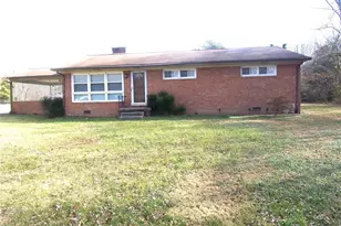 2533 E Woodlyn Way, Greensboro, NC 27407 - Photo 1