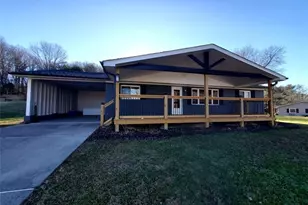 167 Draughn St, Mount Airy, NC 27030 - Photo 1