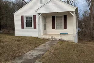 165 Harris Ave, Elkin, NC 28621 - Photo 1