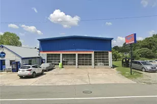 420 Greensboro St, Liberty, NC 27298 - Photo 1