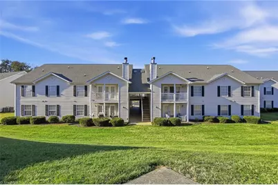 7129 Friendly Avenue #D, Greensboro, NC 27410 - Photo 1