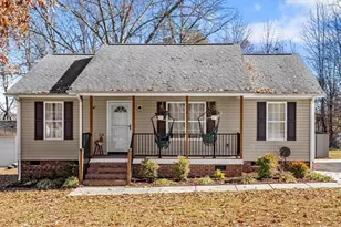 805 Poplar St, Reidsville, NC 27320 - Photo 1
